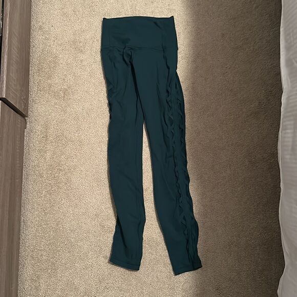 Lululemon Green 2 Mesh Legging 25” - Picture 1 of 7